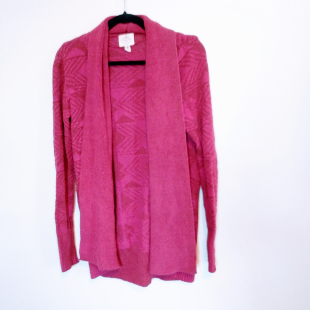 St John's Bay pink heavy cardigan, knit open front with small hole. Size small